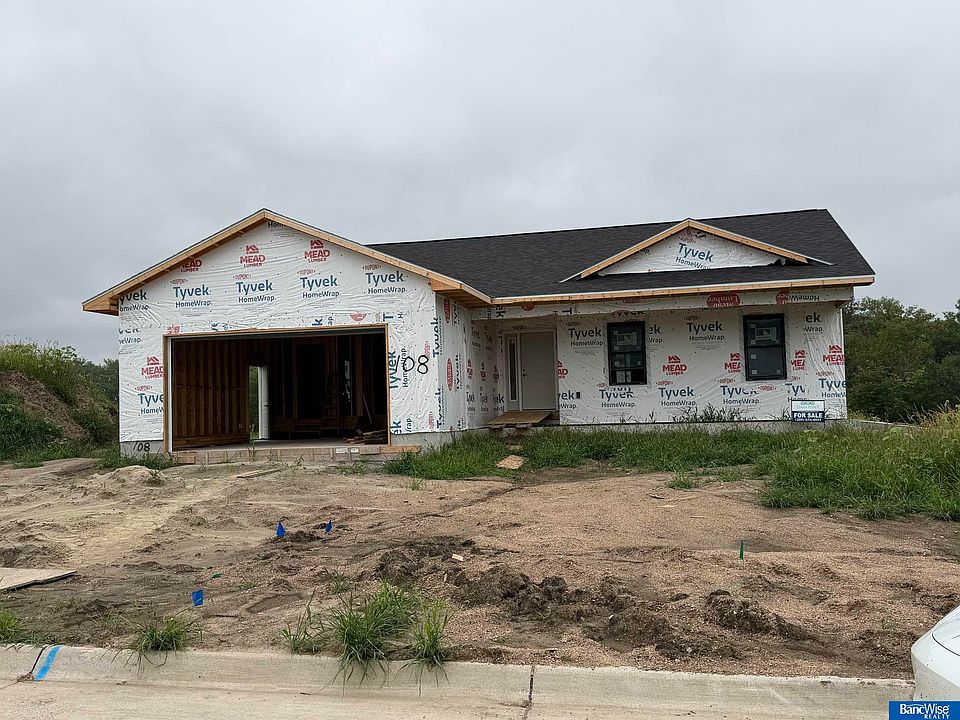 1st image of 108 Belohlavy Dr
