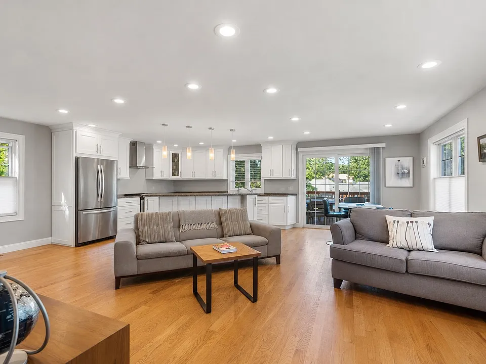 28 Park Ave #2