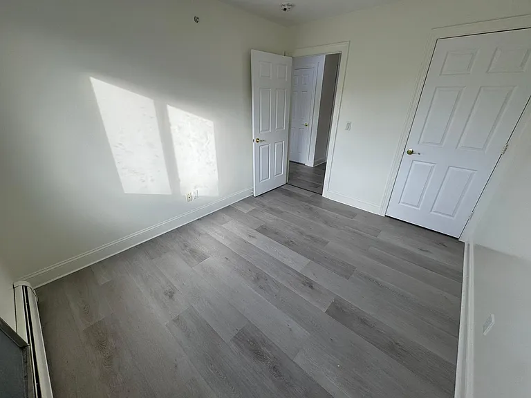 105 Cove Ct #B — Photo 9