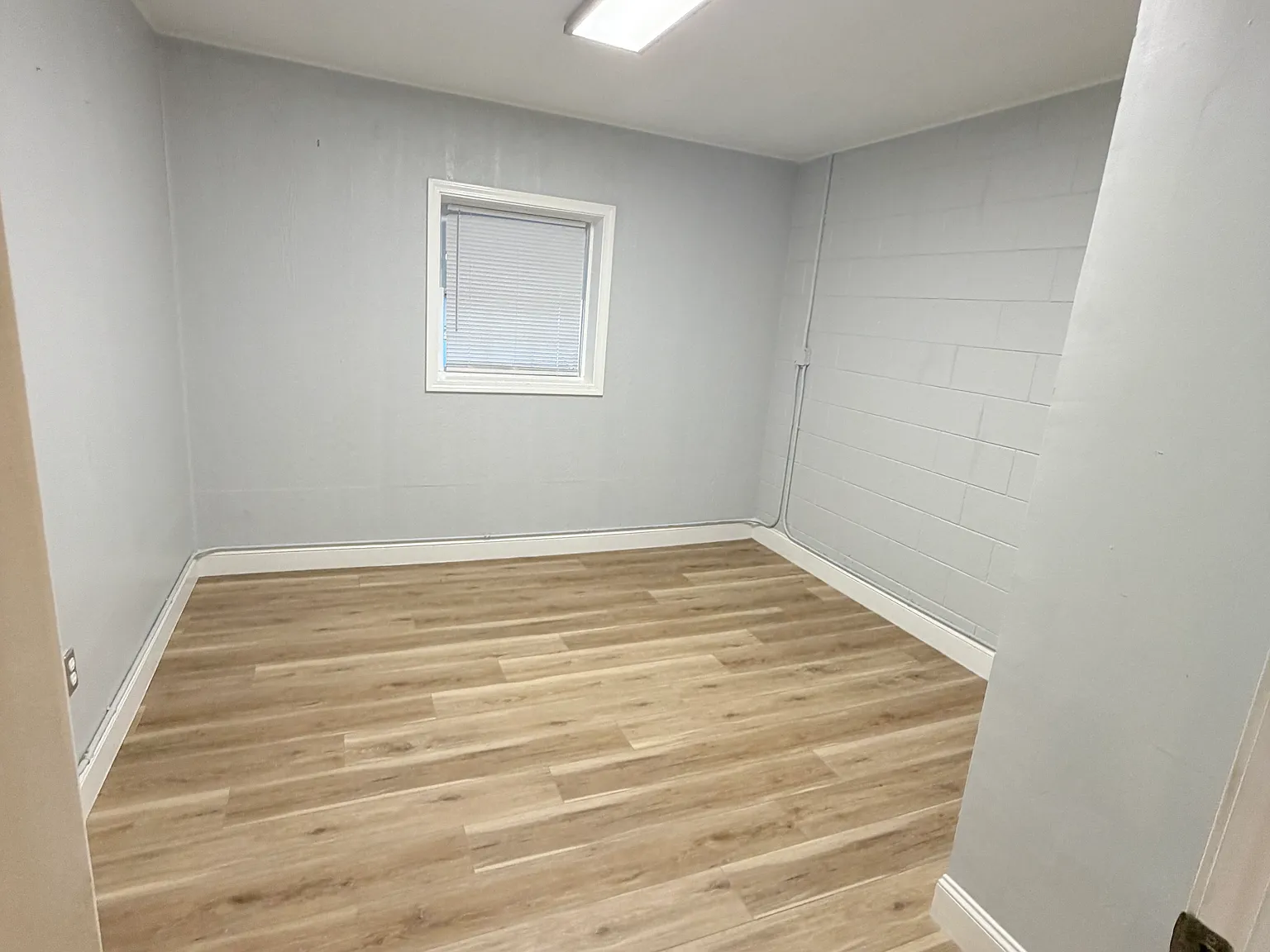 3 bed, 1050 sqft, $1,590 — Photo 2