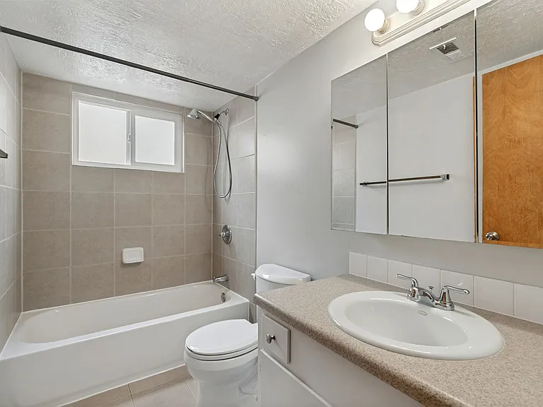 The Avenues Cottages — Photo 17