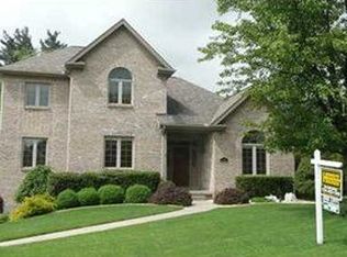 610 Redwood Ct, Cranberry Township, PA 16066
