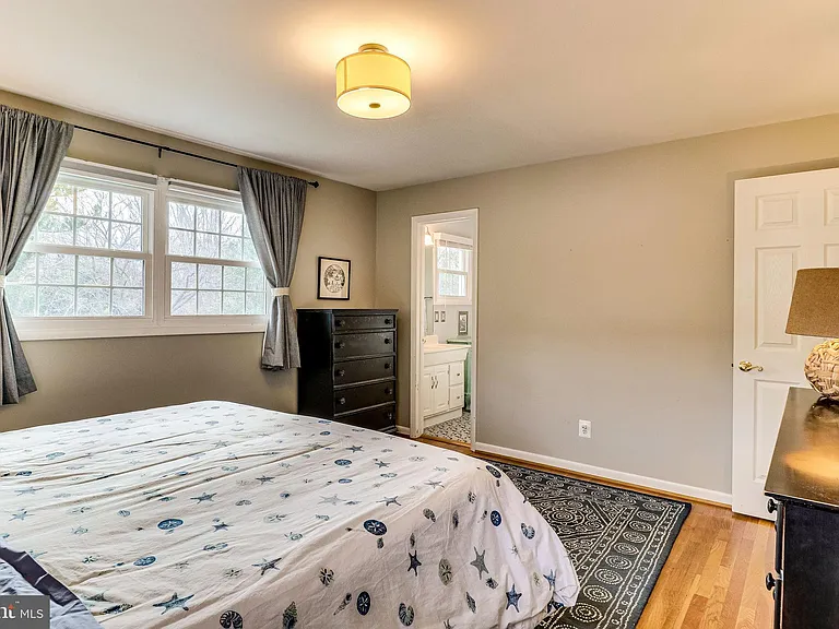 6519 Engel Dr — Photo 32