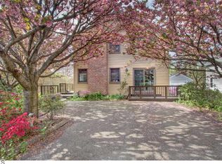 46 Rutland Ave, Fairfield, CT 06825