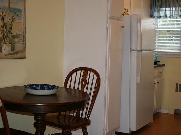 5th image of 310 Maryland Ave #44