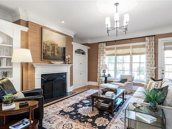 3rd image of 120 Sweetbay Cir