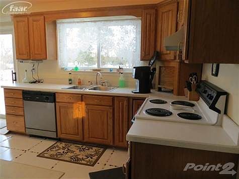 4th image of 11424 Berkshire Dr