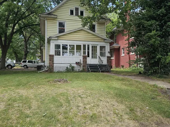 135 SW Taylor St, Topeka, KS 66603