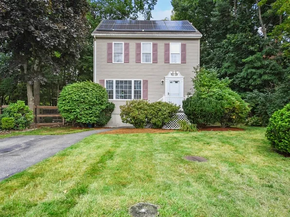 128 Hibiscus Ave, Waltham, MA 02451