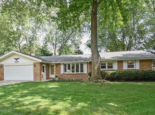 5755 Demorrow Rd, Stevensville, MI 49127