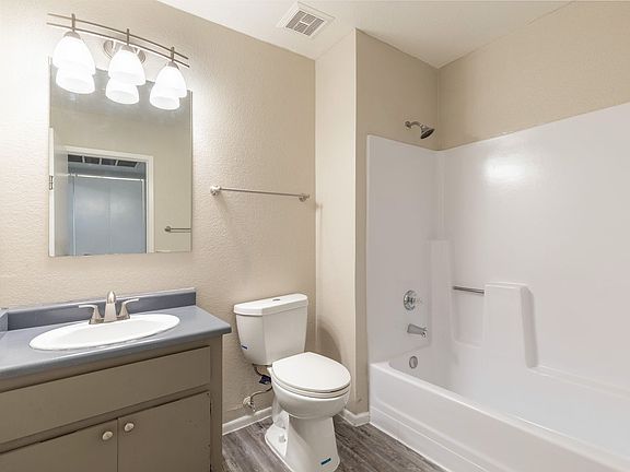 5th image of 2525 S McClintock Dr #5b9bdb90d
