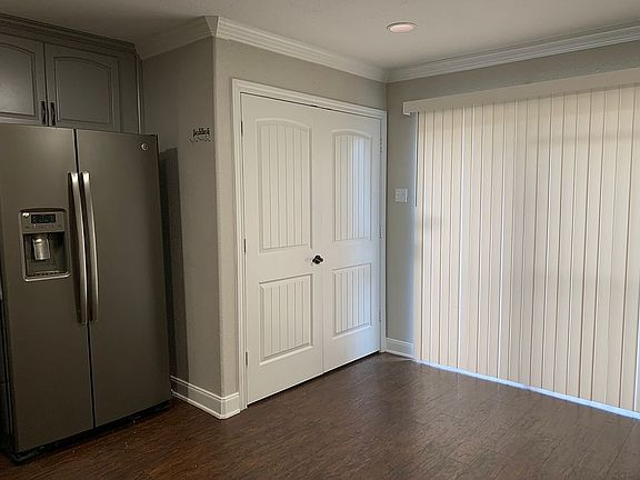 Kitchen Area with Laundry Rm