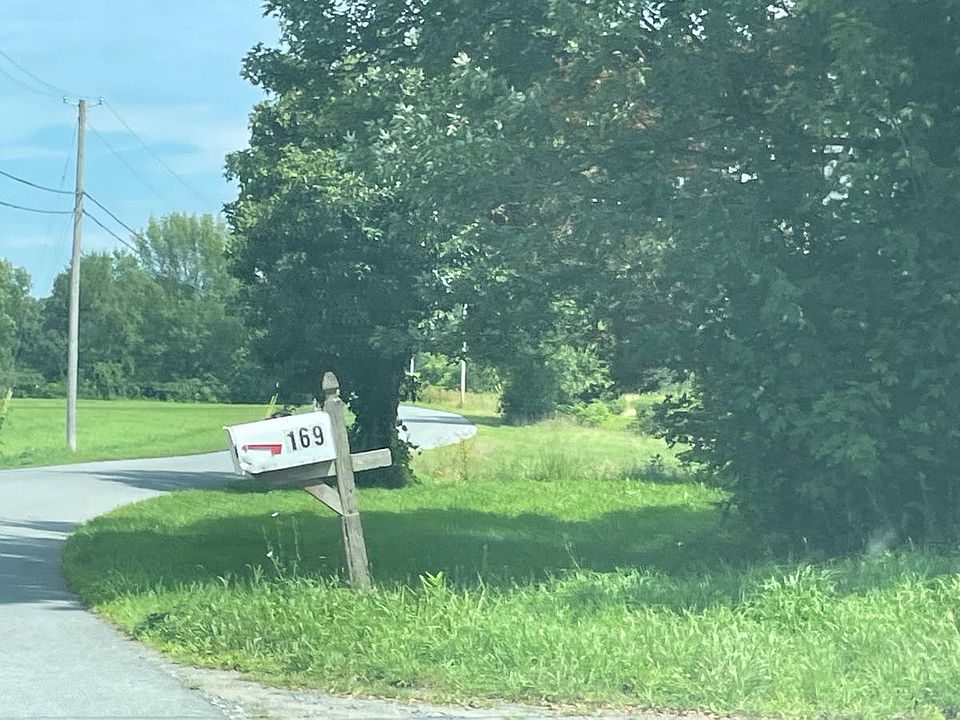 2nd image of 169 Haas Rd
