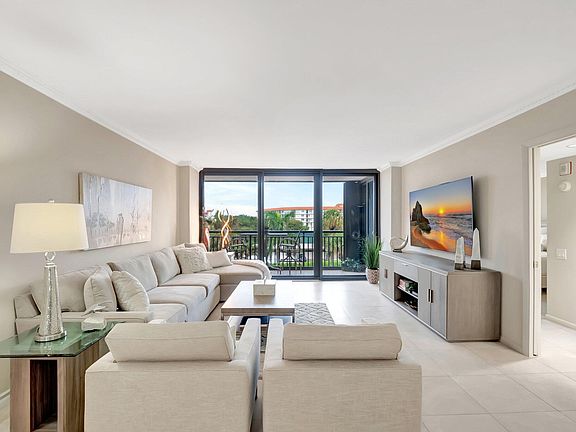 5th image of 2667 N Ocean Boulevard #3050