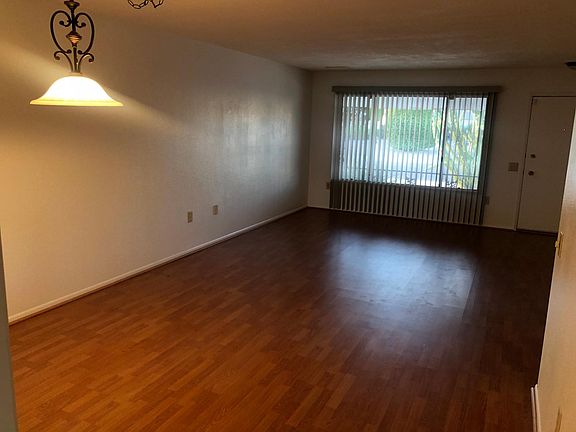 3rd image of 10117 W Chaparral Dr