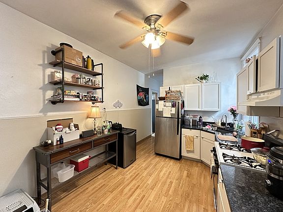 4th image of 1150 W Waveland Ave #W3