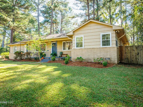 971 Parkwood Pl, Jackson, MS 39206