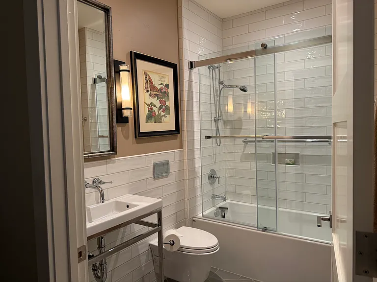 18507 Wellesley Ct — Photo 16