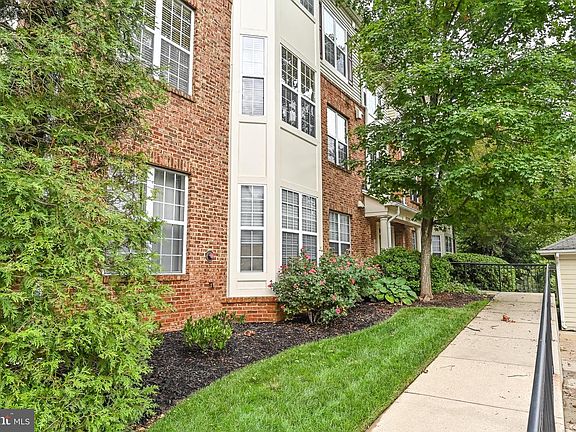 3rd image of 6500 Tayack Pl Unit T02