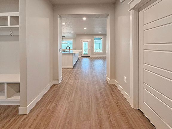 3rd image of 4447 E Wingate Ct