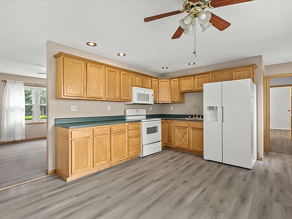 5th image of 118 W Hawley St