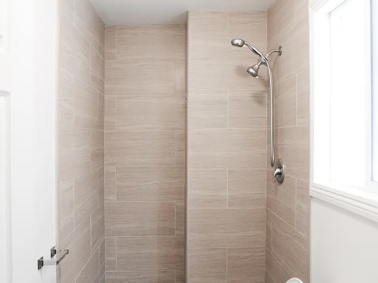 1248 W 37th Dr — Photo 30