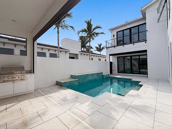 5th image of 5935 Redbay Blvd