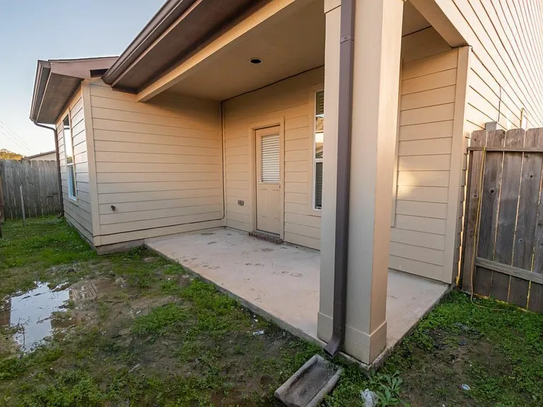 9714 Cira Ct — Photo 5