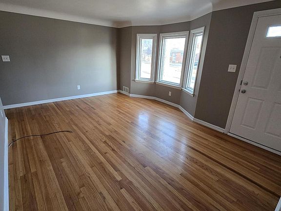 4th image of 1037 Stewart Ave