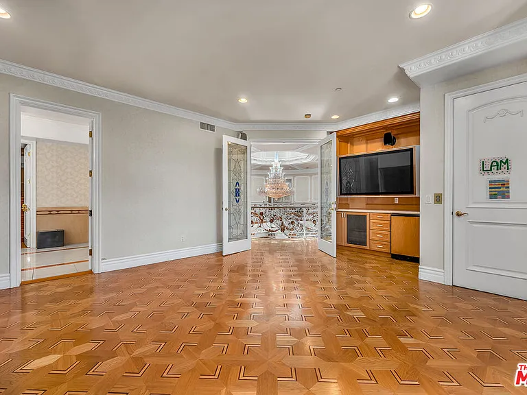 11244 Briarcliff Ln — Photo 58
