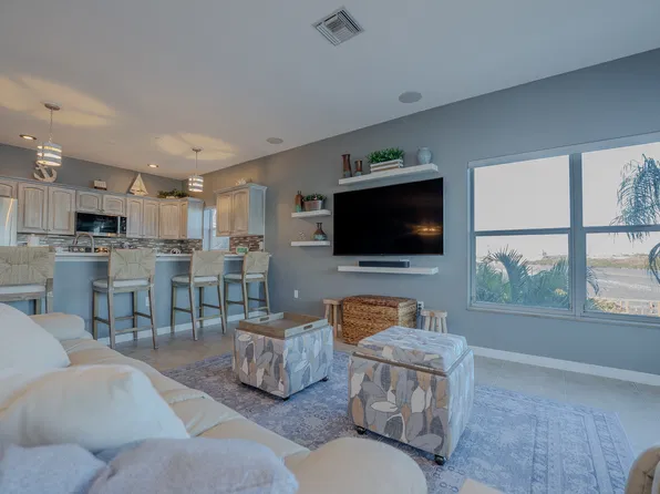 19817 Gulf Blvd APT 601, Indian Shores, FL 33785