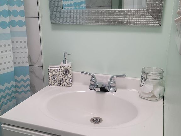 5th image of 4346 37th St N APT 1