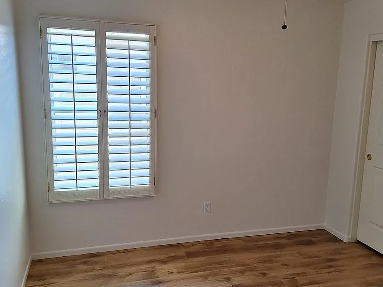4333 E Hartford Ave — Photo 17
