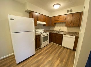 2002-2004 Rainbow, Bloomington, IL 61704