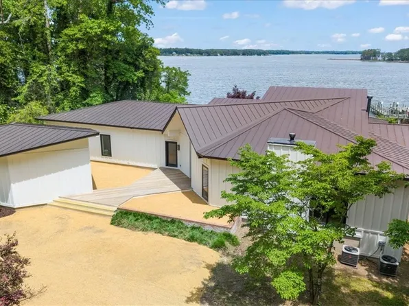 1665 Wilton Creek Rd, Hartfield, VA 23071