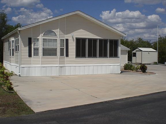 2nd image of 6 Grassy Lake Cir