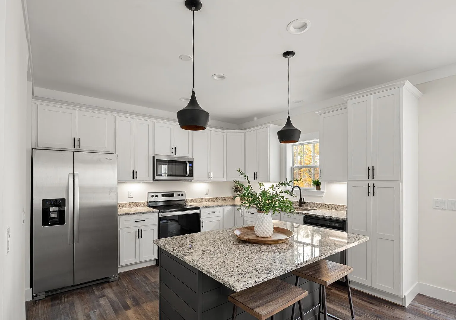 Fairview Rental — Photo 1