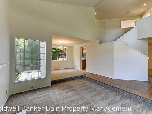 4th image of 12630 NE 94th Way