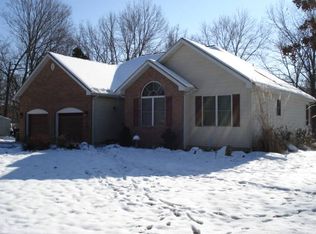 13237 E Smith Rd, Mount Vernon, IL 62864