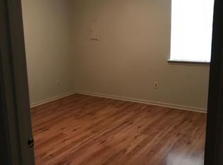 138 Hummingbird Ln APT B, Lafayette, LA 70506