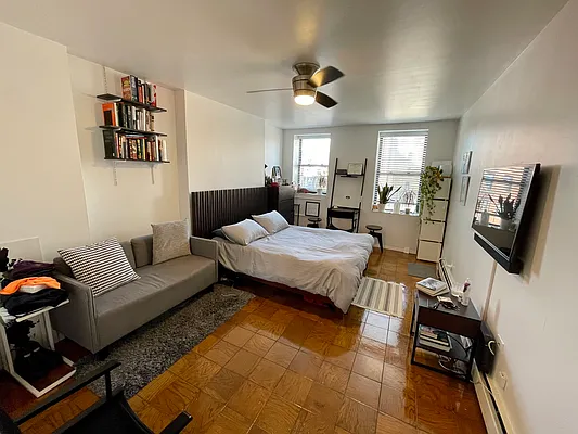 Rented by Mauro Bros Real Estate Services LLC | media 16