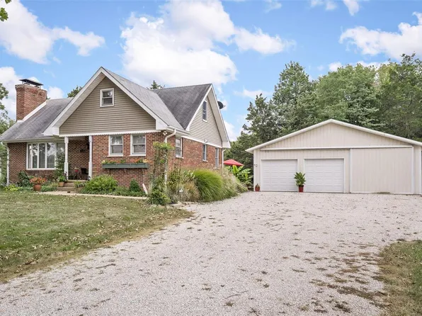 765 Saint Marys Rd, Villa Ridge, MO 63089