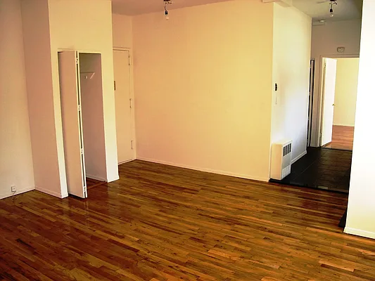 Rented by Dell'Orto Realty | media 33