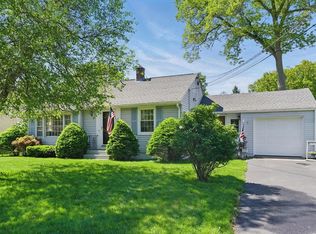31 Fallston St, Springfield, MA 01119