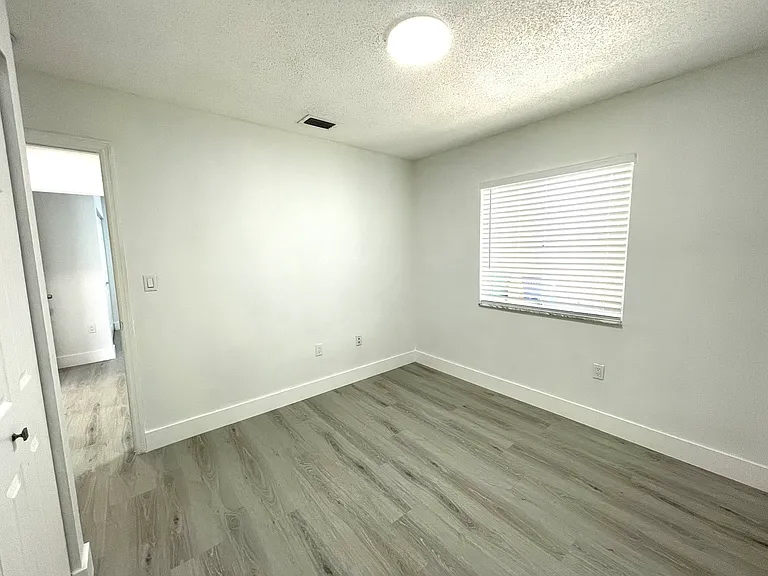 18254 SW 143rd Pl — Photo 22