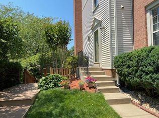 2916 Village Spring Ln, Vienna, VA 22181