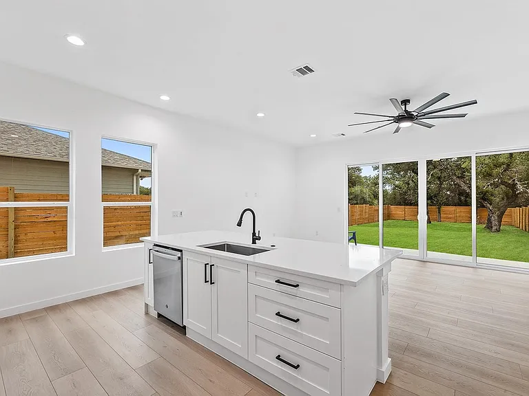 21508 Twain Cv #A — Photo 2