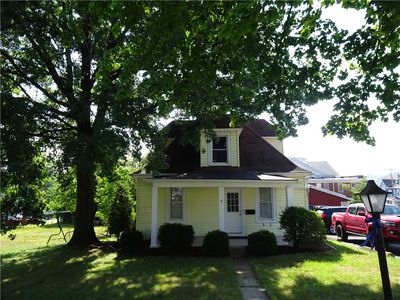 4 N 6th St, Youngwood, PA, 15697