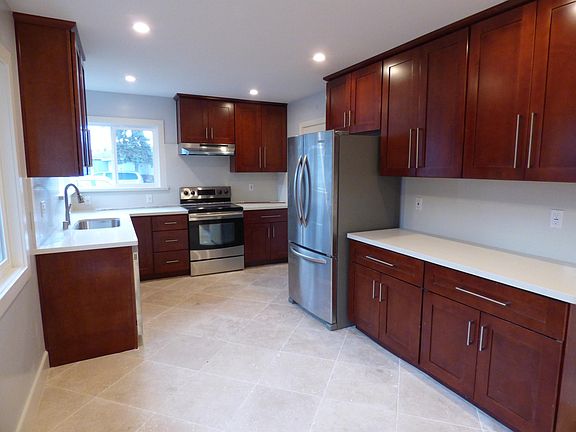 4th image of 941 Live Oak Dr