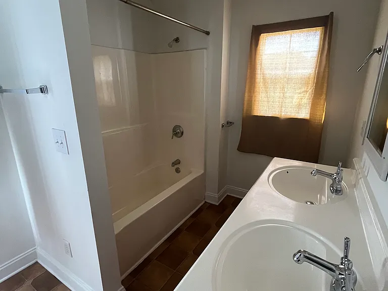 937 Red Fox Rd — Photo 14